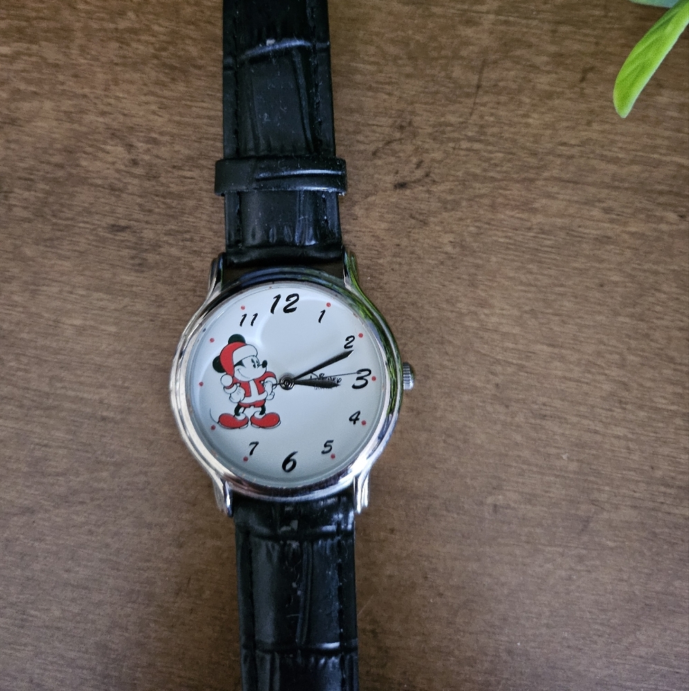 Santa Mickey Mouse Special Edition Watch
